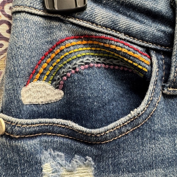 Judy Blue Distressed Skinny Jeans With Rainbow Embroidered Accent - Styl # 88438 - Picture 3 of 7